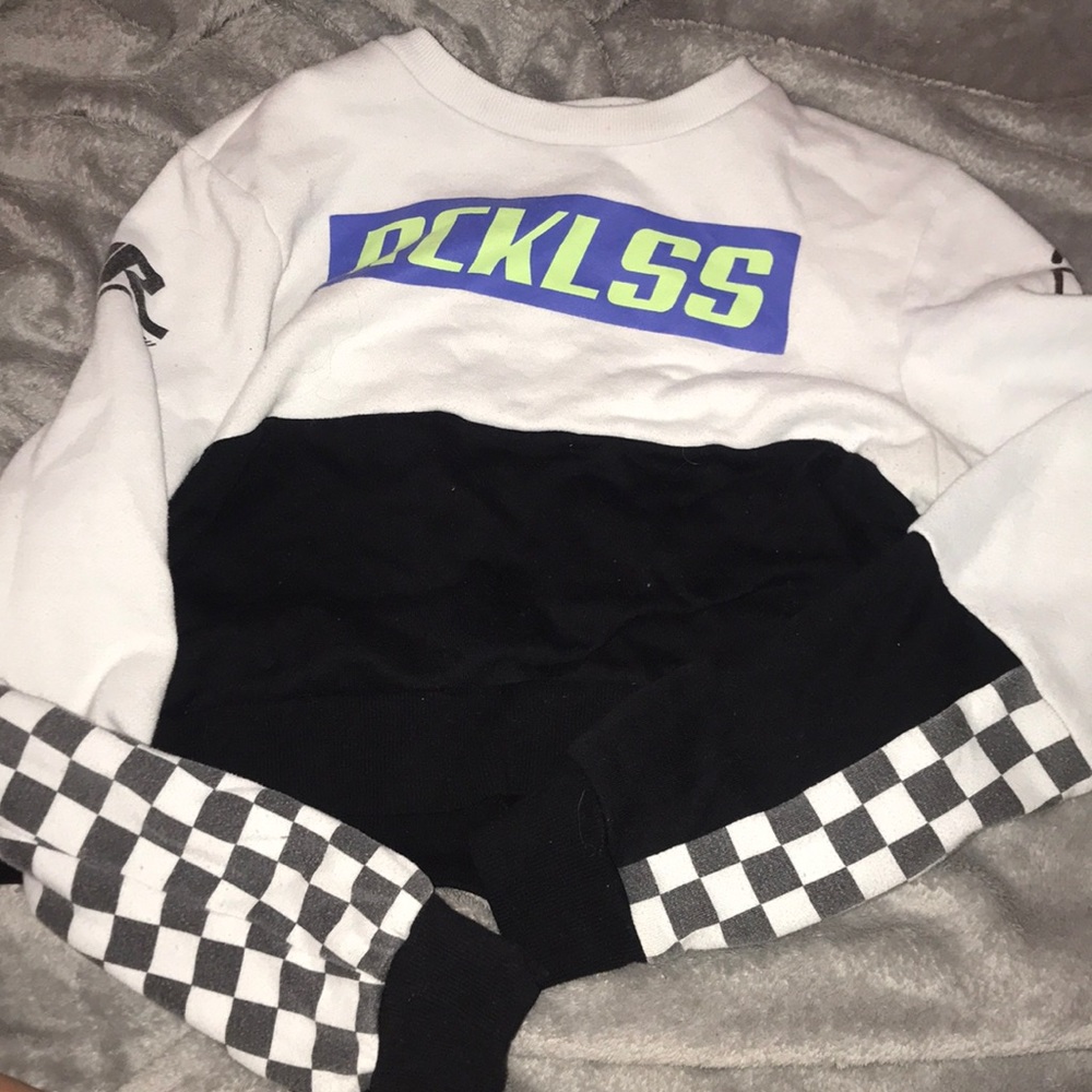 Cropped long sleeve